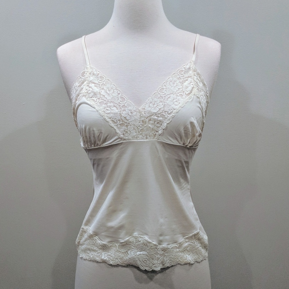 Feminine lace cream cami